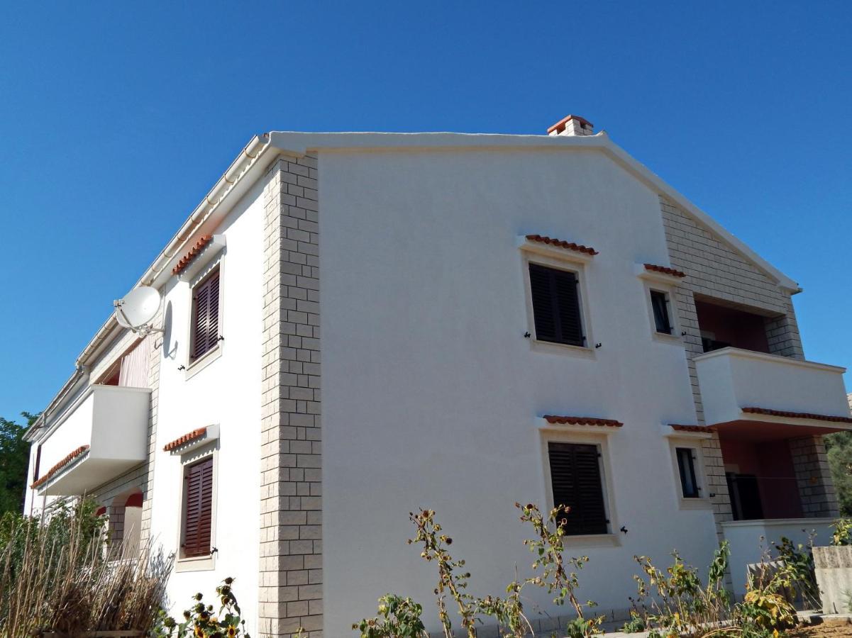 Apartments With A Parking Space Pag - 11358 Pag Town Esterno foto