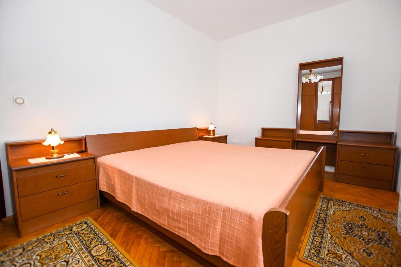 Apartments With A Parking Space Pag - 11358 Pag Town Esterno foto