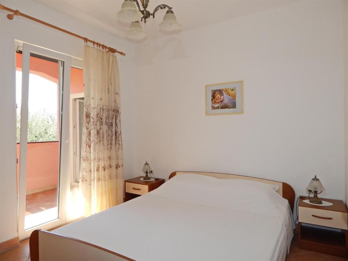 Apartments With A Parking Space Pag - 11358 Pag Town Esterno foto