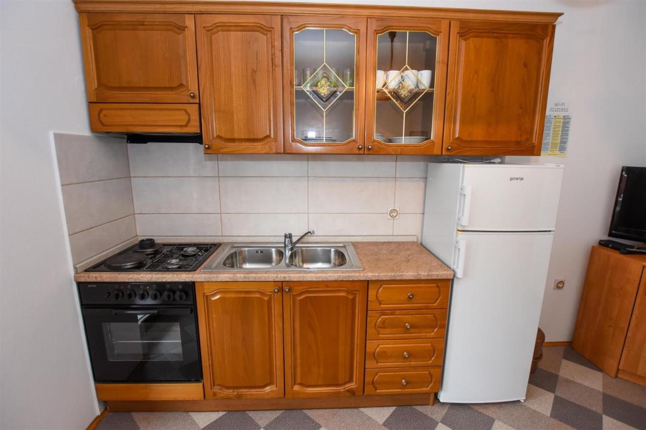 Apartments With A Parking Space Pag - 11358 Pag Town Esterno foto