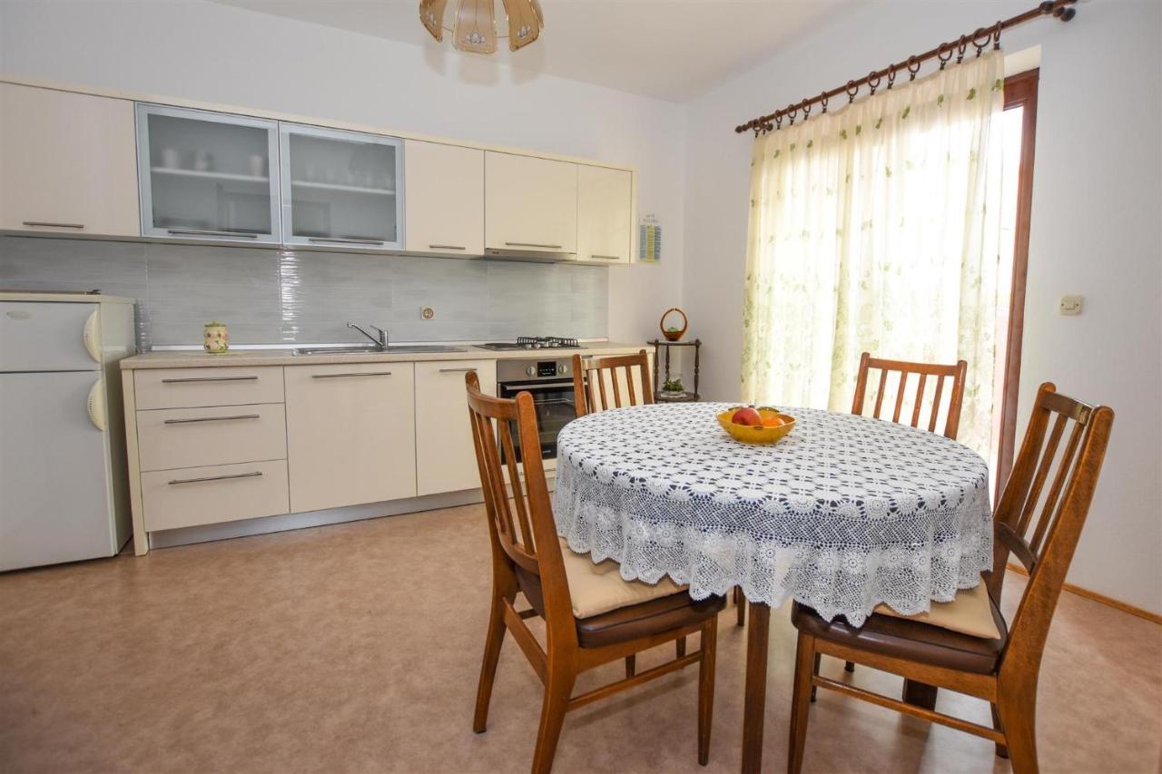 Apartments With A Parking Space Pag - 11358 Pag Town Esterno foto